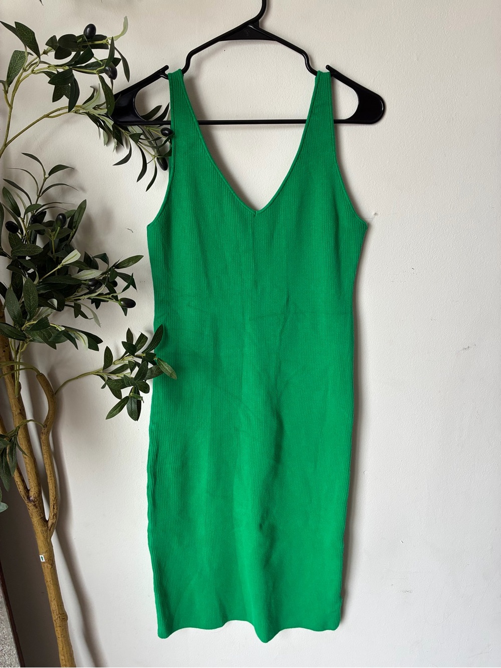 Bluivy Emerald V-Neck Midi Tank Dress